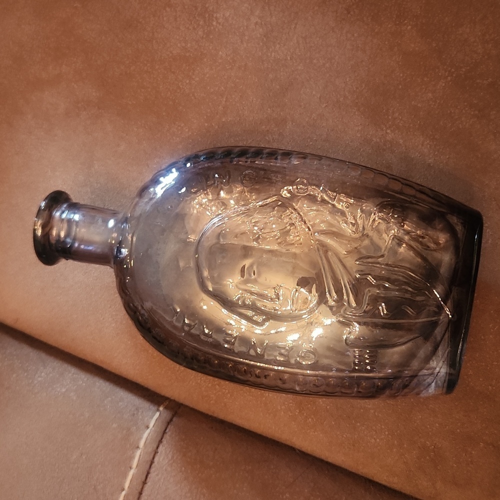 Vintage General Washington Eagle Glass Decanter Decor Bottle Amethyst Purple